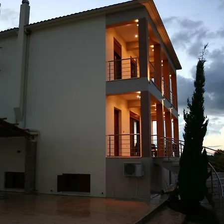 Villa Luxury Near Kourouta Beach