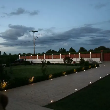 Luxury Near Kourouta Beach Villa *